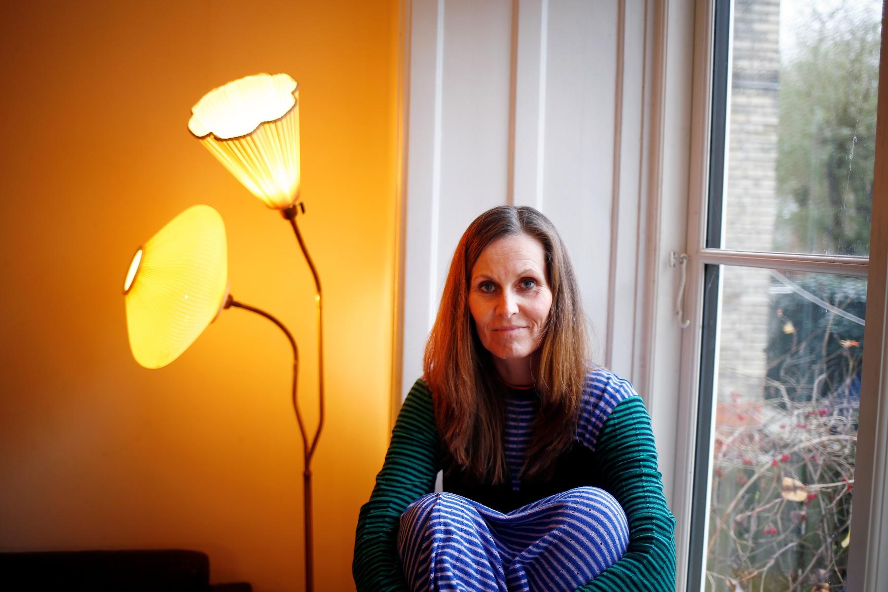 Mette Mechlenborg er ekspert i boligkultur, hjemskabelse og hverdagspraksisser med særligt fokus på, hvordan boligidealer bliver til fysiske rammer